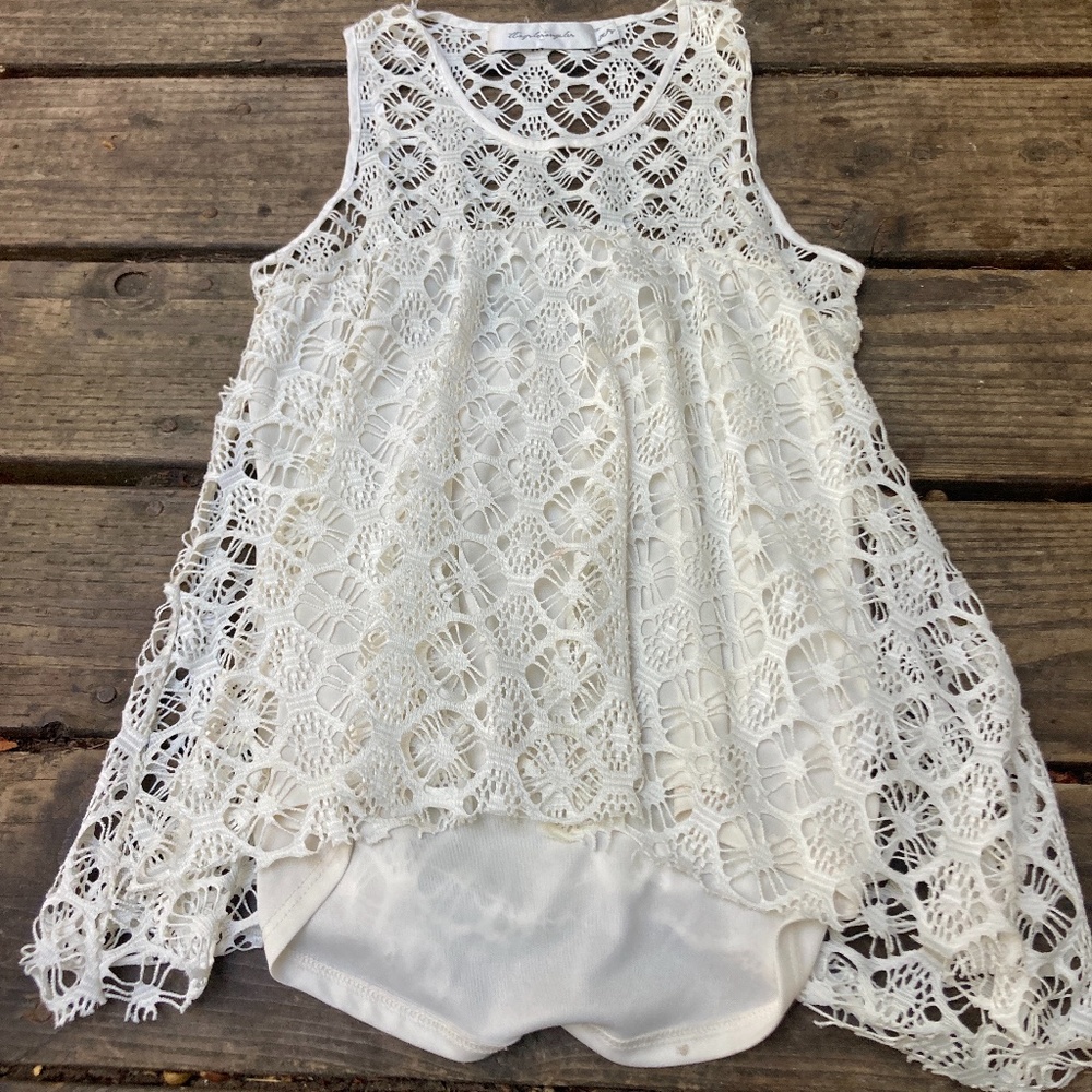 tbags LA white lace flowy tank top XS